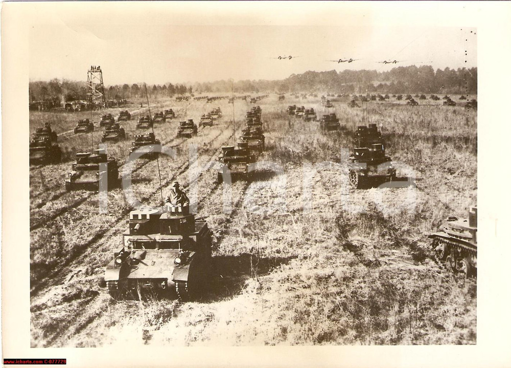 Fotografia d epoca originale 1941 WWII, U.S. Army light tank M2A2 Mae West, PHOTO 1