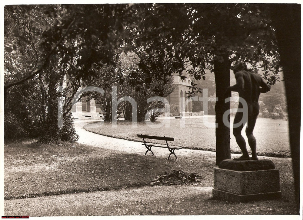 Fotografia d epoca originale 1936 MILANO Scorcio del Giardino PEREGO lungo la Via dei Giardini Fotografia 1