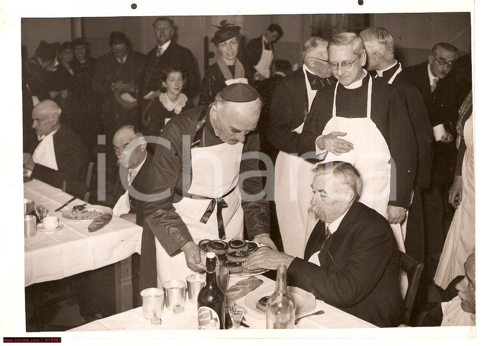 Fotografia d epoca originale 1938 Levallois, Cardinal Jean Verdier indigents, PHOTO 1