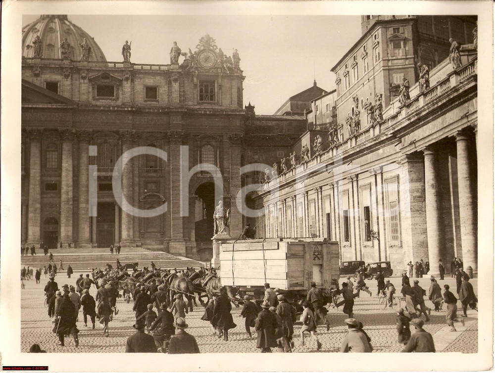 Fotografia d epoca originale 1932 ROMA Ditta trasporti ERCOLE trasporta statua San Giovanni EUDES a S. PIETRO 1