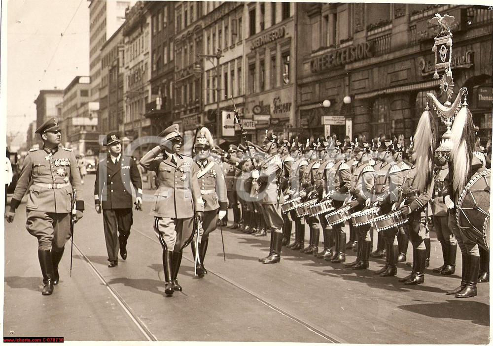 Fotografia d epoca originale 1939 Berlino Generale Riccardo Moizo Carabinieri Foto 1