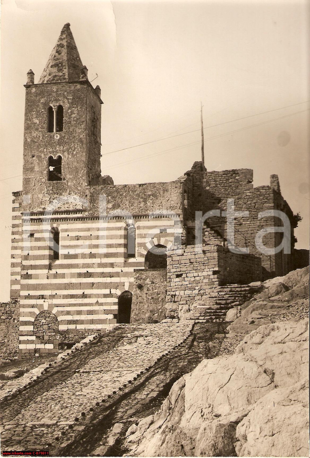 Fotografia d epoca originale 1930 PORTOVENERE SP Chiesa di San Pietro REAL PHOTO 1