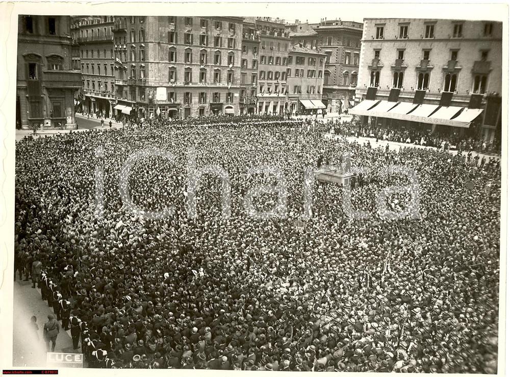 Fotografia d epoca originale 1935 ROMA Folla oceanica per comizio Duce REAL PHOTO 1
