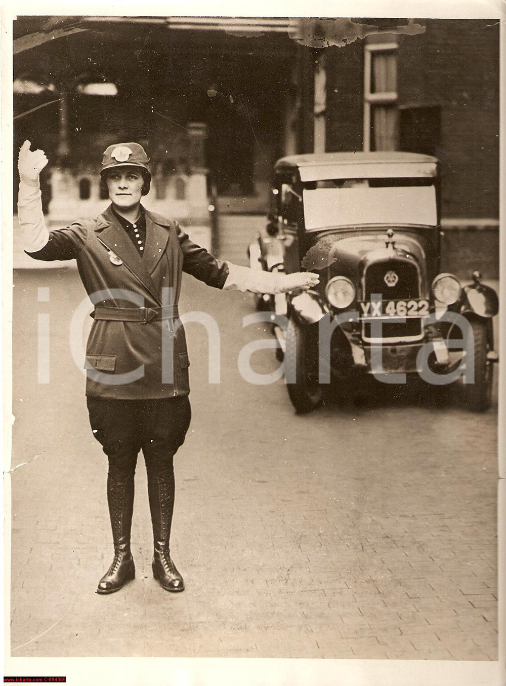 Fotografia d epoca originale 1930 London Woman Traffic Warden Police Officer Photo 1