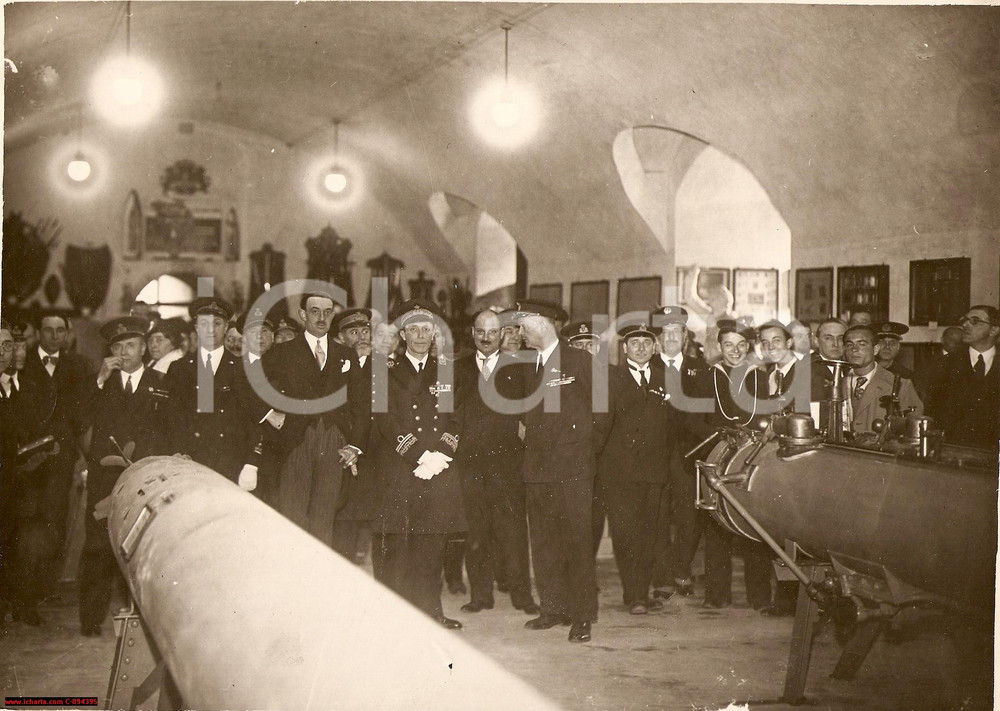 Fotografia d epoca originale 1932 Milano Castello  Inaugurazione Museo Navale Foto 1
