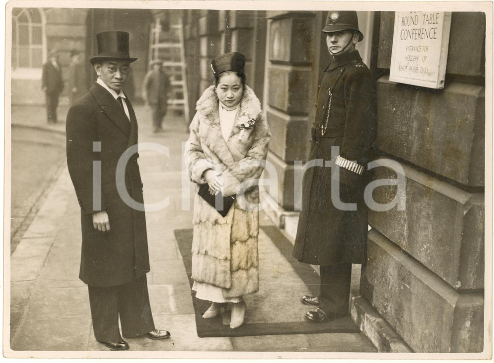 Fotografia d epoca originale 1932 LONDON Sao Ohn Kya Prince HSIPAW and wife  Burma Round Table Conference 1