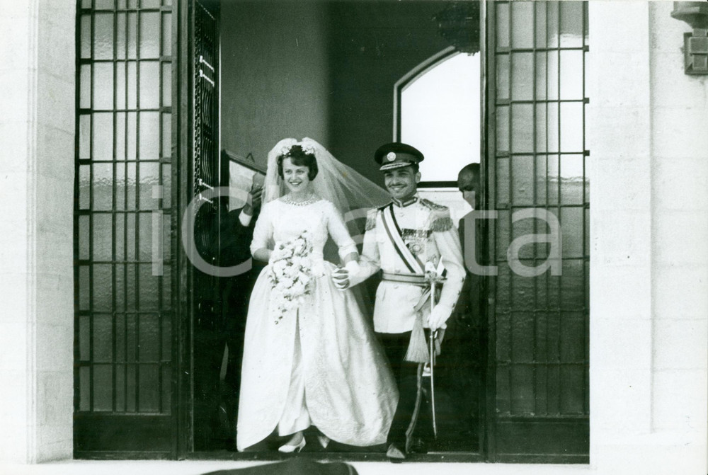 Fotografia d epoca originale 1961 AMMAN GIORDANIA Matrimonio Re HUSSEIN Antoinette Avril GARDINER Foto 1