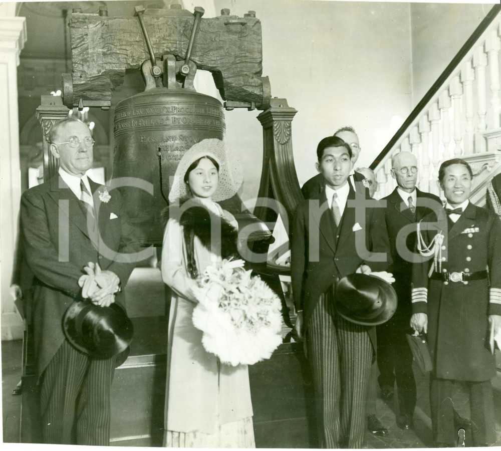 Fotografia d epoca originale 1931 PHILADELPHIA USA Takamatsu principe GIAPPONE Harry MACKEY Liberty Bell 1