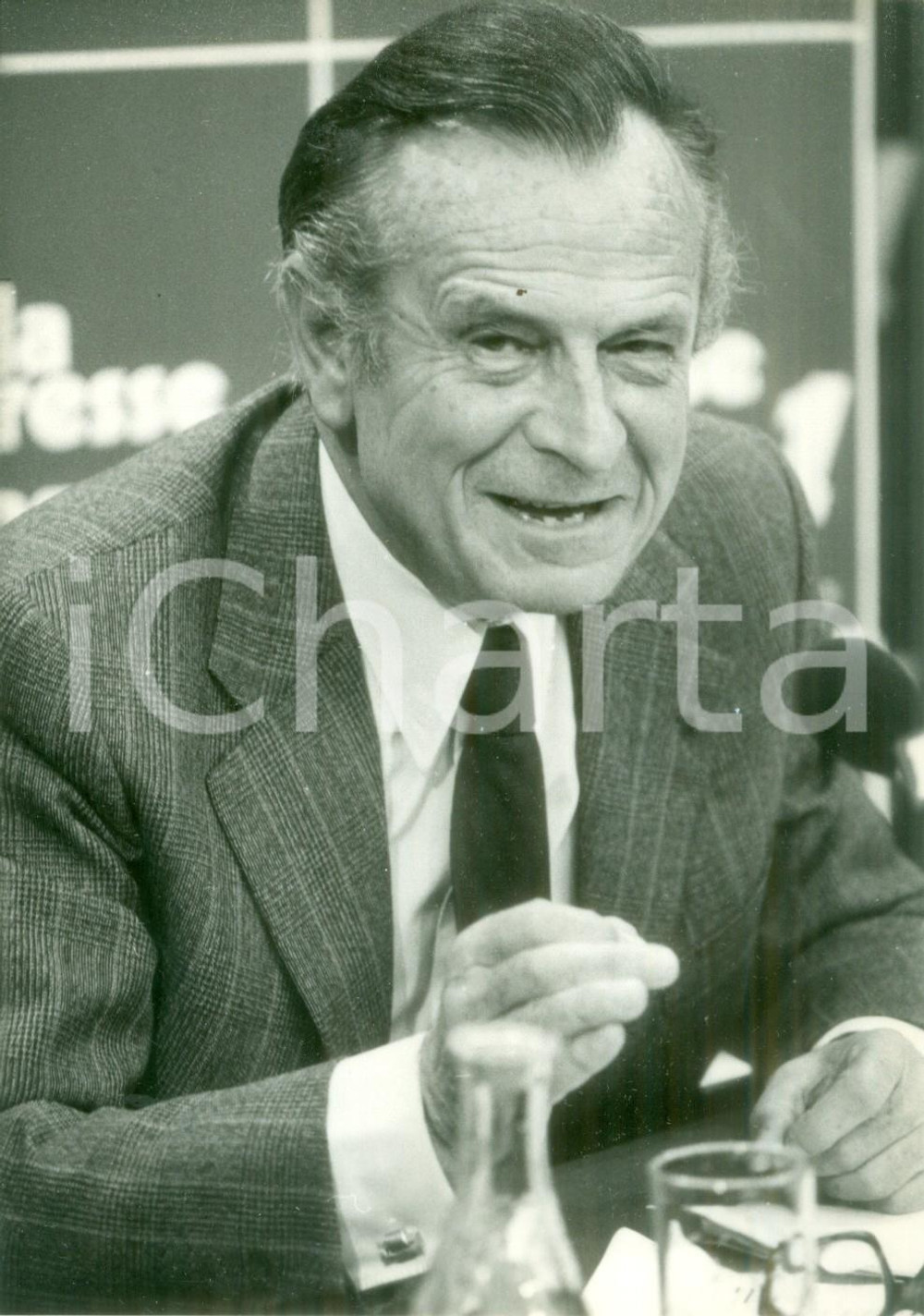 Fotografia d epoca originale 1983 PARIS Jean LECANUET scherza al Club de la Presse Fotografia 1