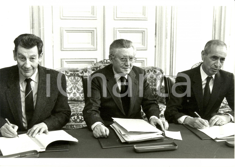 Fotografia d epoca originale 1989 FRANCE Marcel RUDLOFF ThÃ©o BRAUN Mahdi HACENE Plan EtatRÃ©gion Photo 1