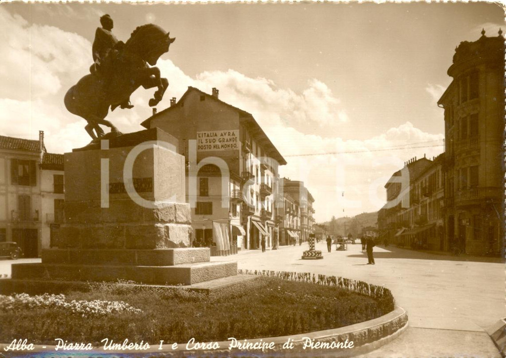 Cartolina originale da collezione 1944 ALBA CN Piazza Umberto I e MOTTO ITALIA Cartolina animata FG VG 1