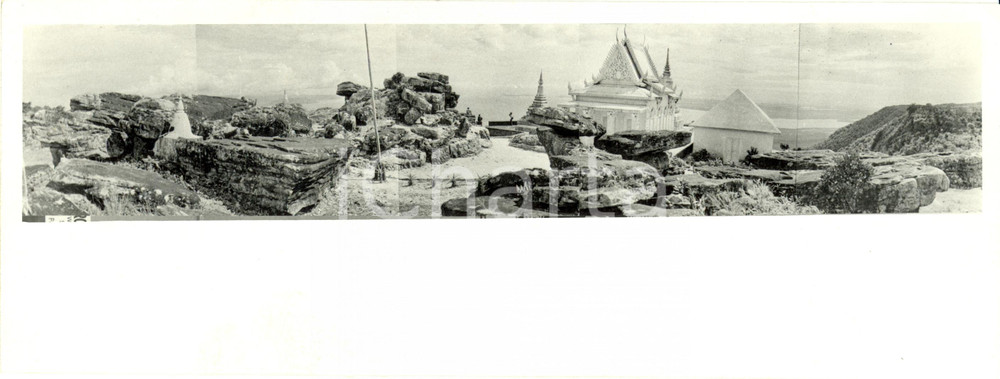 Cartolina originale da collezione 1975 ca CAMBODIA La pagode des Cinq Jonques Ã  BOKOR Cartolina RARA NV 1