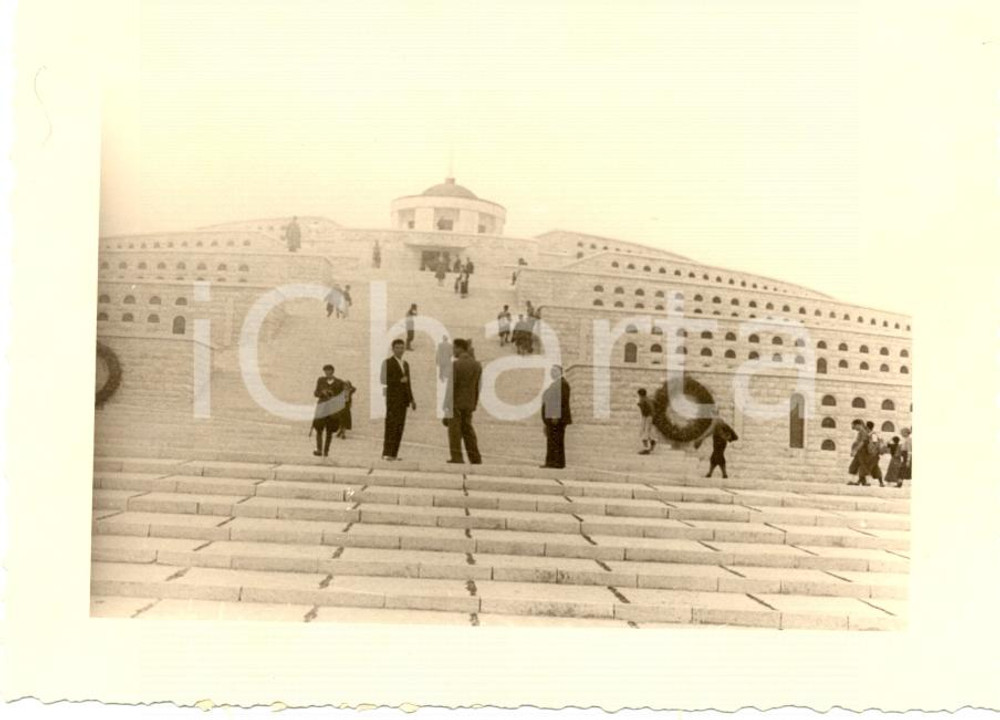 Fotografia d epoca originale 1936 MONTE GRAPPA Raduno 31 Regg. Artiglieria Gruppo scalinata SACRARIO MILITARE 1