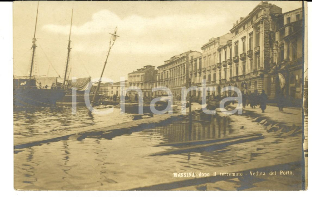 Cartolina originale da collezione 1910 ca MESSINA TERREMOTO Veduta del porto Cartolina ANIMATA FP NV 1
