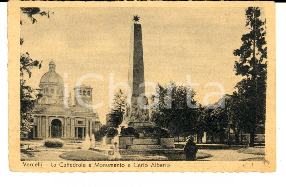 Cartolina originale da collezione 1943 VERCELLI Monumento a Carlo Alberto e Cattedrale Cartolina ANIMATA FP VG 1