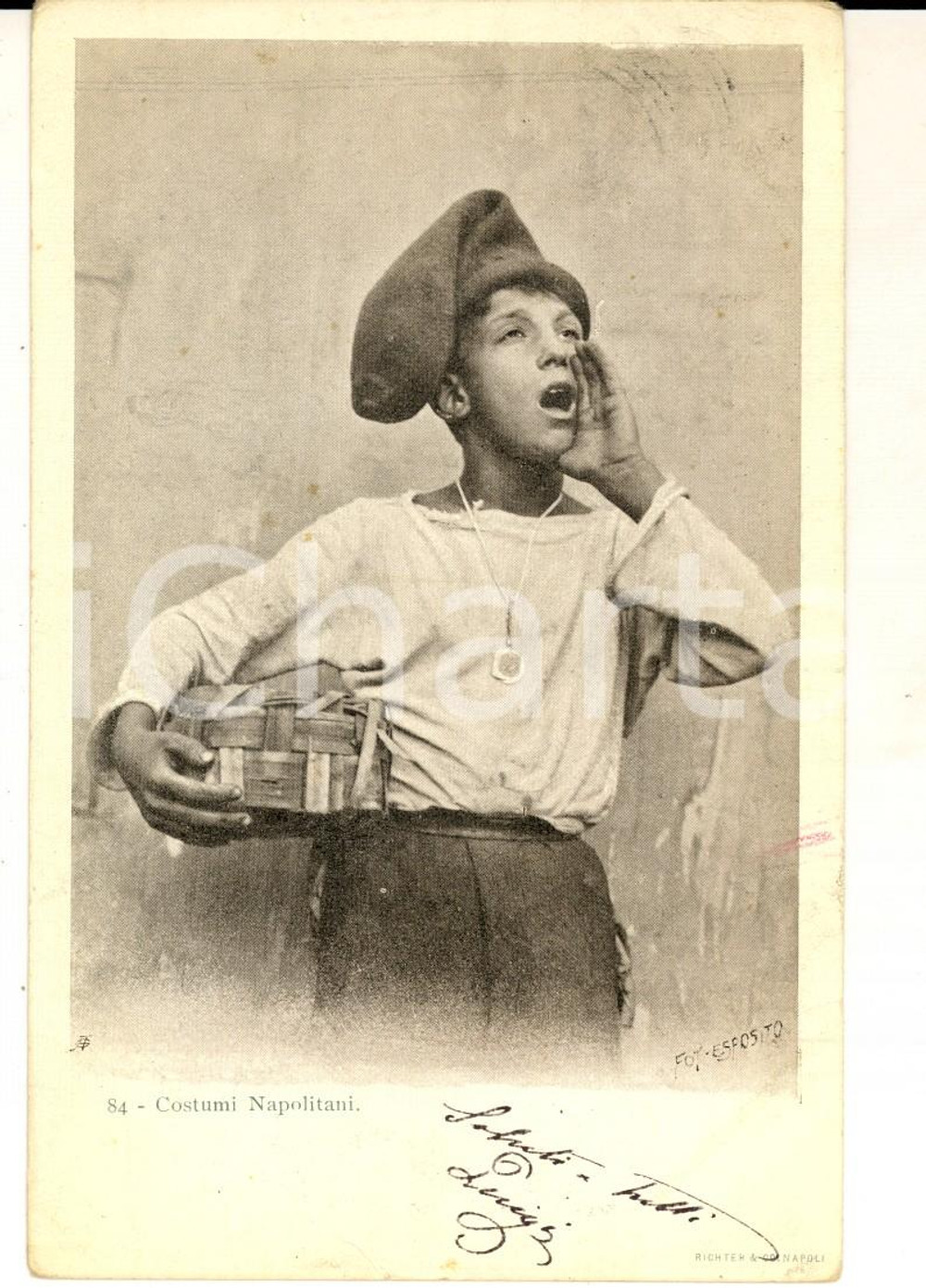 Cartolina originale da collezione 1902 COSTUMI NAPOLETANI Scugnizzo venditore con cesta Cartolina FP VG 1