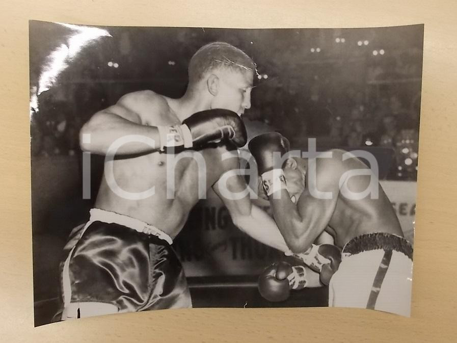 Fotografia d epoca originale 1958 SAN FRANCISCO USA BOXE Pugile Don JORDAN vs Virgil AKINS Foto 30 x 23 1