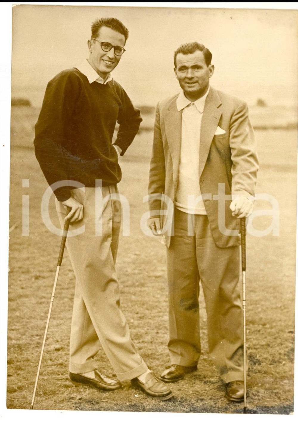 Fotografia d epoca originale 1959 GLENEAGLES SCOZIA Baldovino del Belgio a un torneo di golf con Dai REEVES 1
