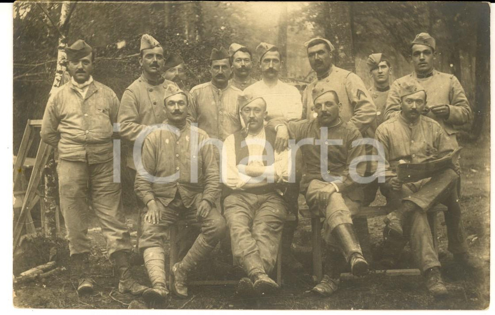 Fotografia d epoca originale 1916 WW1 FRANCE  Gruppo di militari posa in un bosco Foto cartolina 1