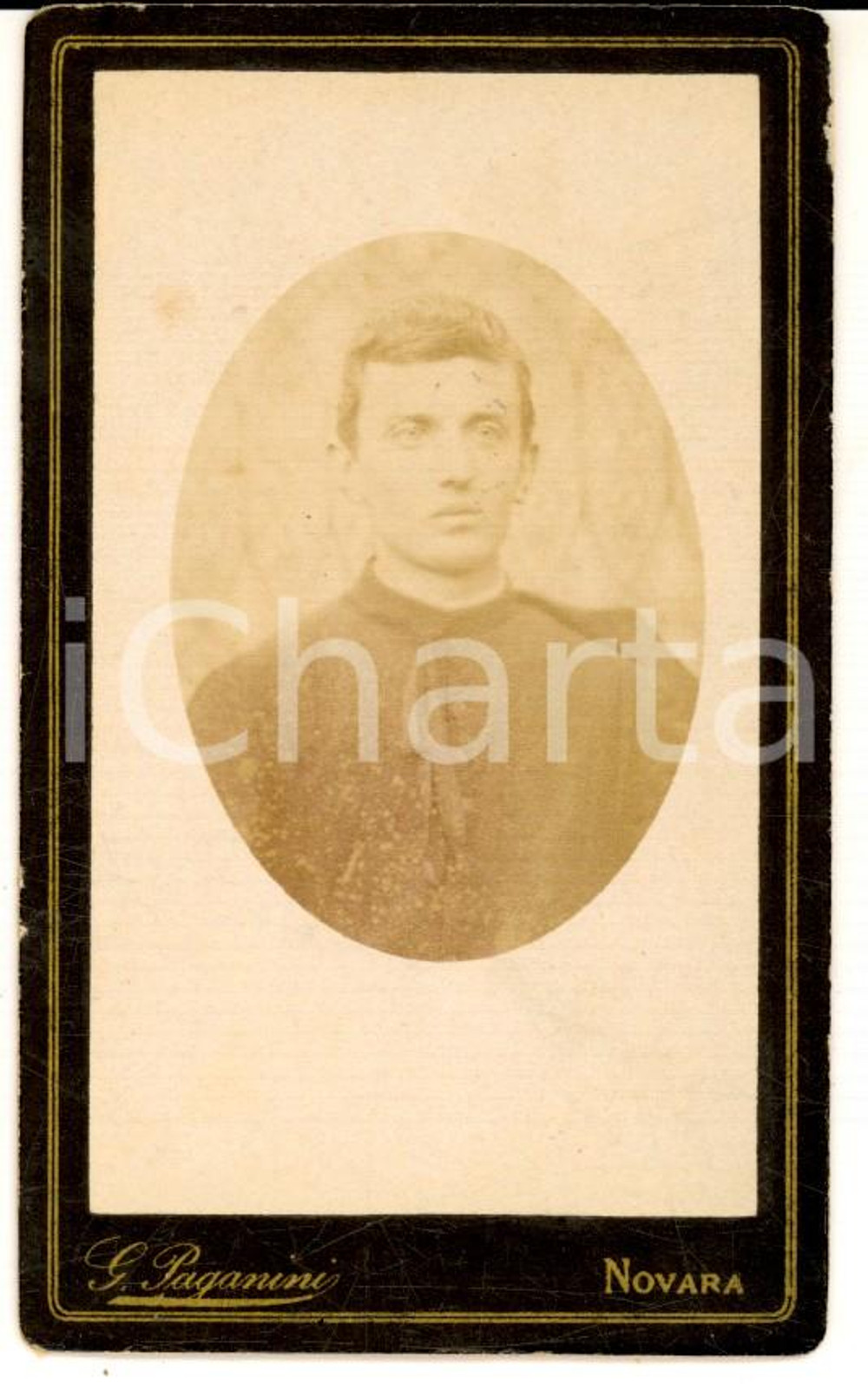 Fotografia d epoca originale 1880 ca NOVARA Ritratto di giovane seminarista Foto G. PAGANINI 1