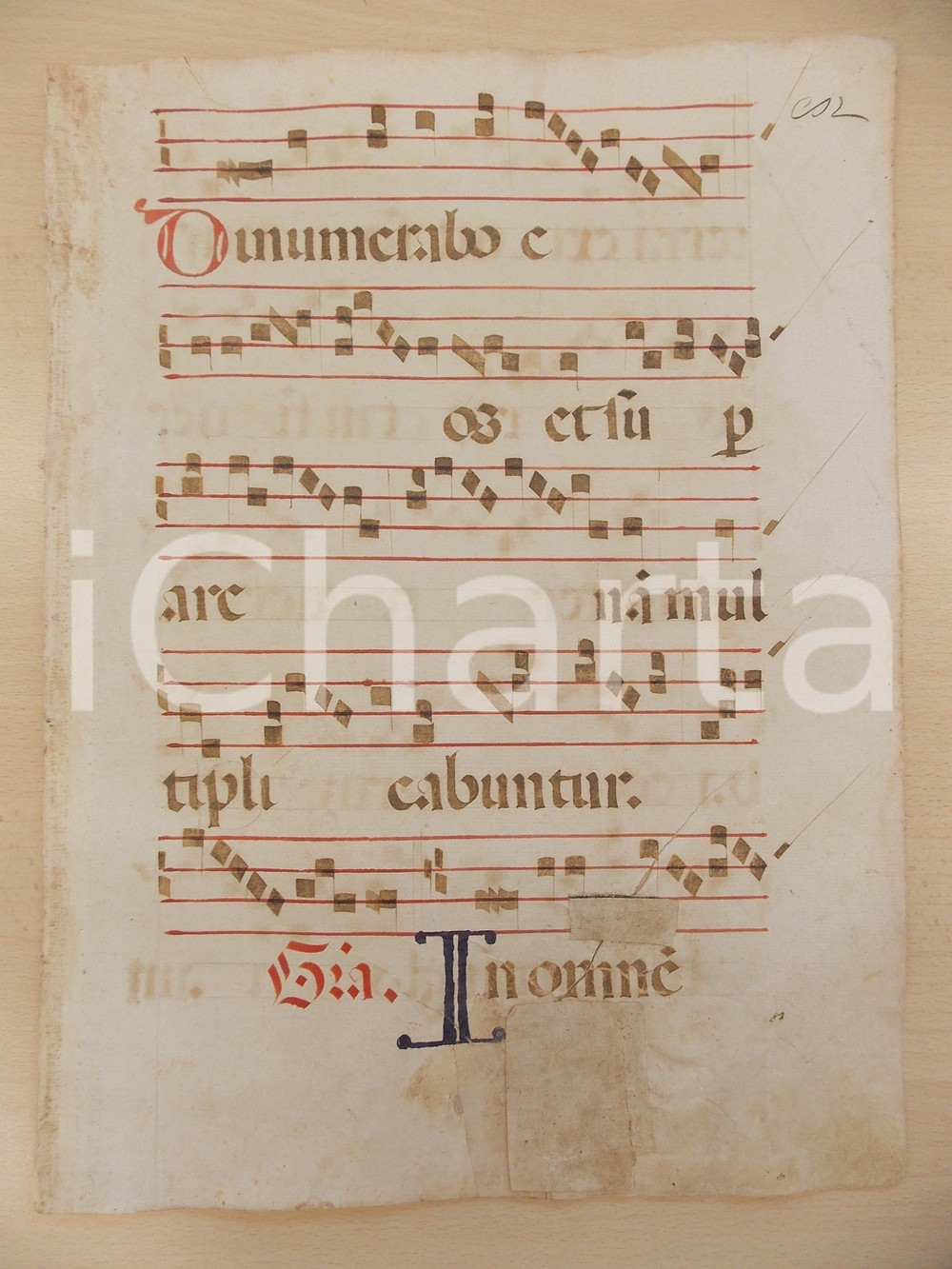 Libro, pubblicazione d epoca 1600 ca ANTIFONARIO ROMANO Pagina manoscritta canti rosso nero Salmo DINUMERABO 1