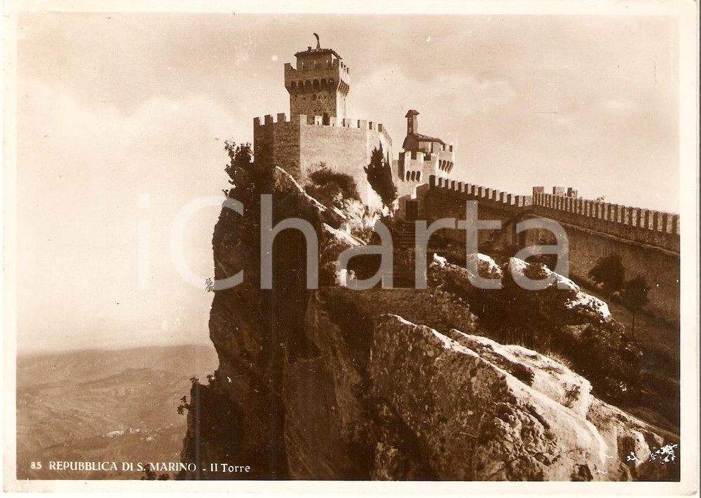 Cartolina originale da collezione 1950 ca REPUBBLICA DI SAN MARINO Panorama con Torre Cesta Cartolina FG NV 1