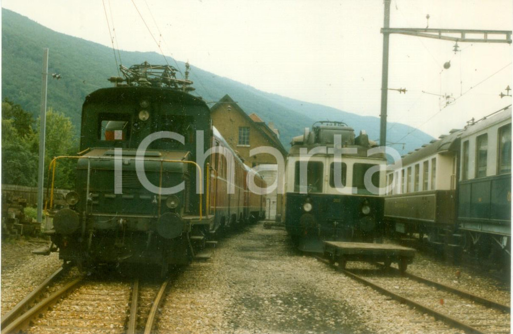 Fotografia d epoca originale 1975 ca SVIZZERA OensingenBalstahlBahn Locomotiva OeBB 301 Fotografia 1