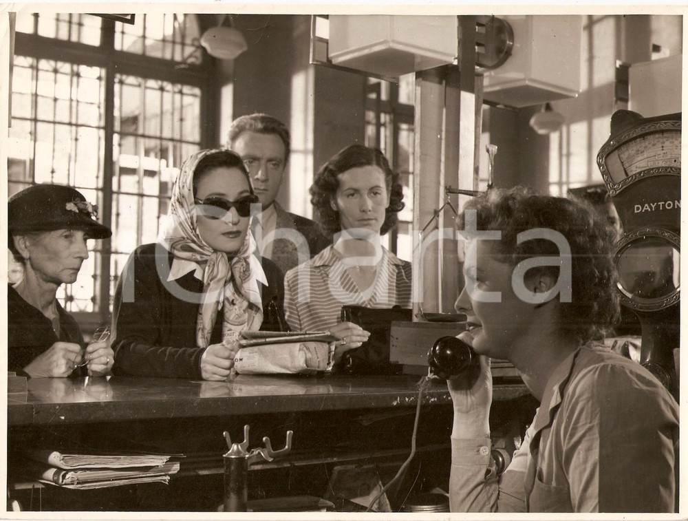 Fotografia d epoca originale 1965 ca CINEMA Attrice Maria MAUBAN Scena di un film  Bilancia DAYTONA Foto 1