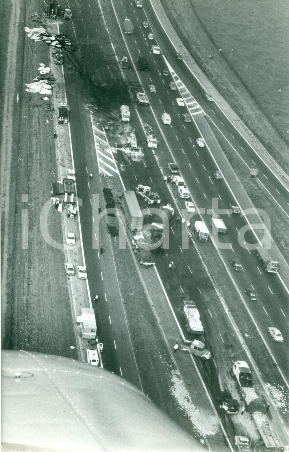 Fotografia d epoca originale 1971 CHESHIRE UK Gigantesco incidente stradale sulla MG Motorway Foto aerea 1