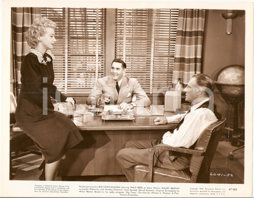 Fotografia d epoca originale 1948 BIG TIME SCORE Hillary BROOKE nell ufficio di Philip REED Foto di scena 1