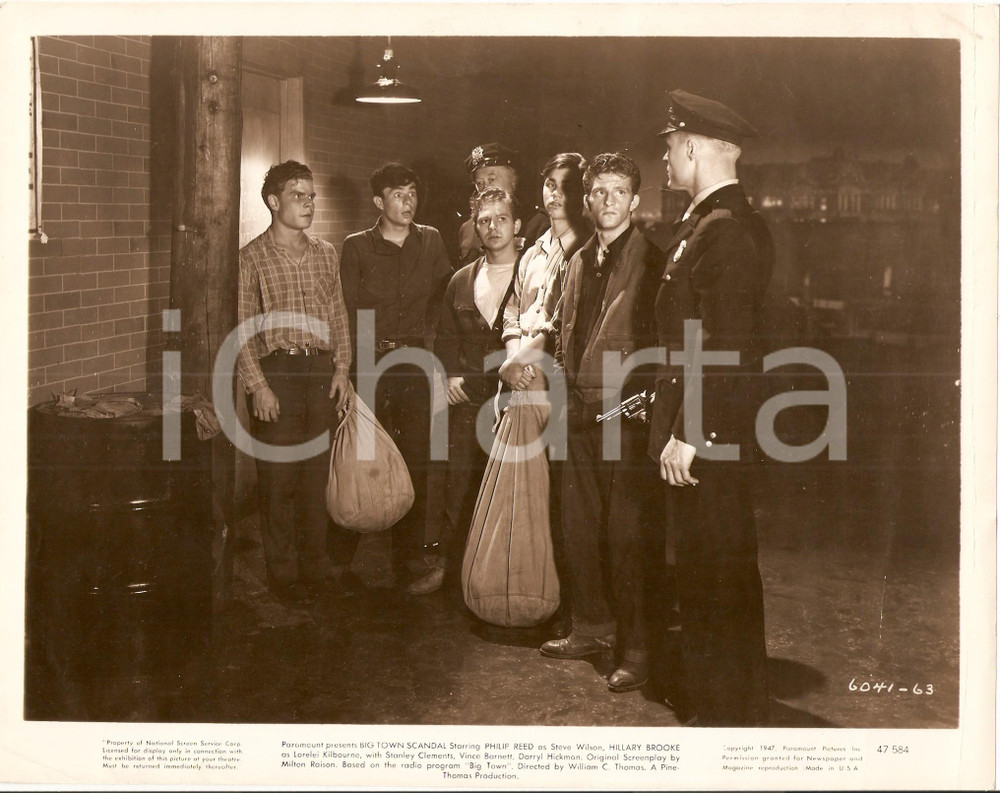 Fotografia d epoca originale 1948 BIG TIME SCORE Polizia cattura Stanley CLEMENTS e Carl SWITZER dopo furto 1