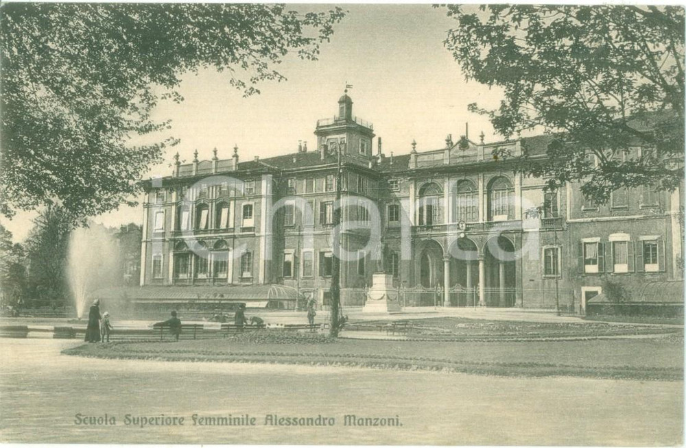 Cartolina originale da collezione 1917 MILANO Scuola Superiore Femminile Alessandro MANZONI Cartolina FP VG 1