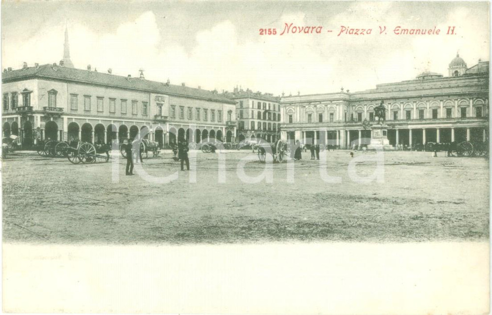 Cartolina originale da collezione 1900 ca NOVARA Carri in Piazza Vittorio Emanuele II Cartolina FP NV 1