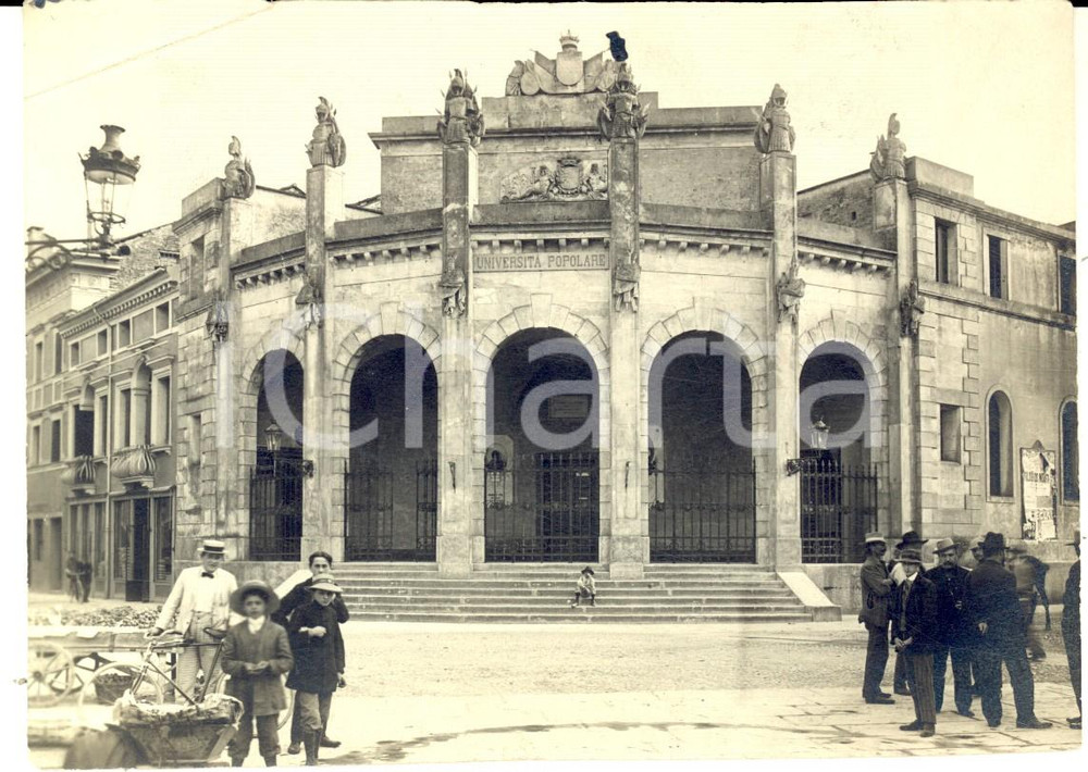 Fotografia d epoca originale 1920 ca ROVIGO UniversitÃ  Popolare  Palazzo del Corpo di Guardia Foto ANIMATA 1