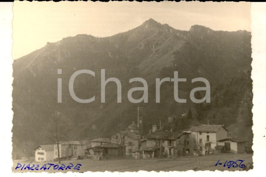 Fotografia d epoca originale 1956 PIAZZATORRE BG Veduta panoramica del paese Foto VINTAGE 10x8 cm 1