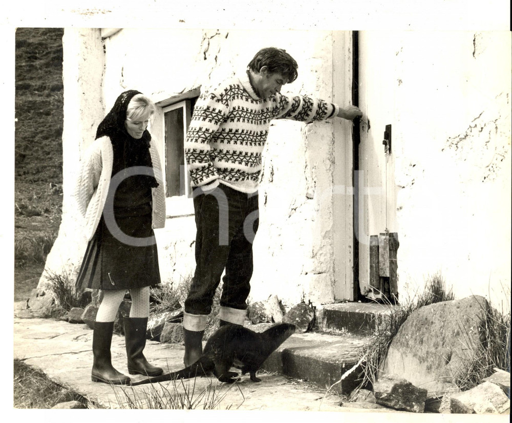 Fotografia d epoca originale 1969 CINEMA Ring of bright water Virginia McKENNA Bill TRAVERS DANNEGGIATA 1