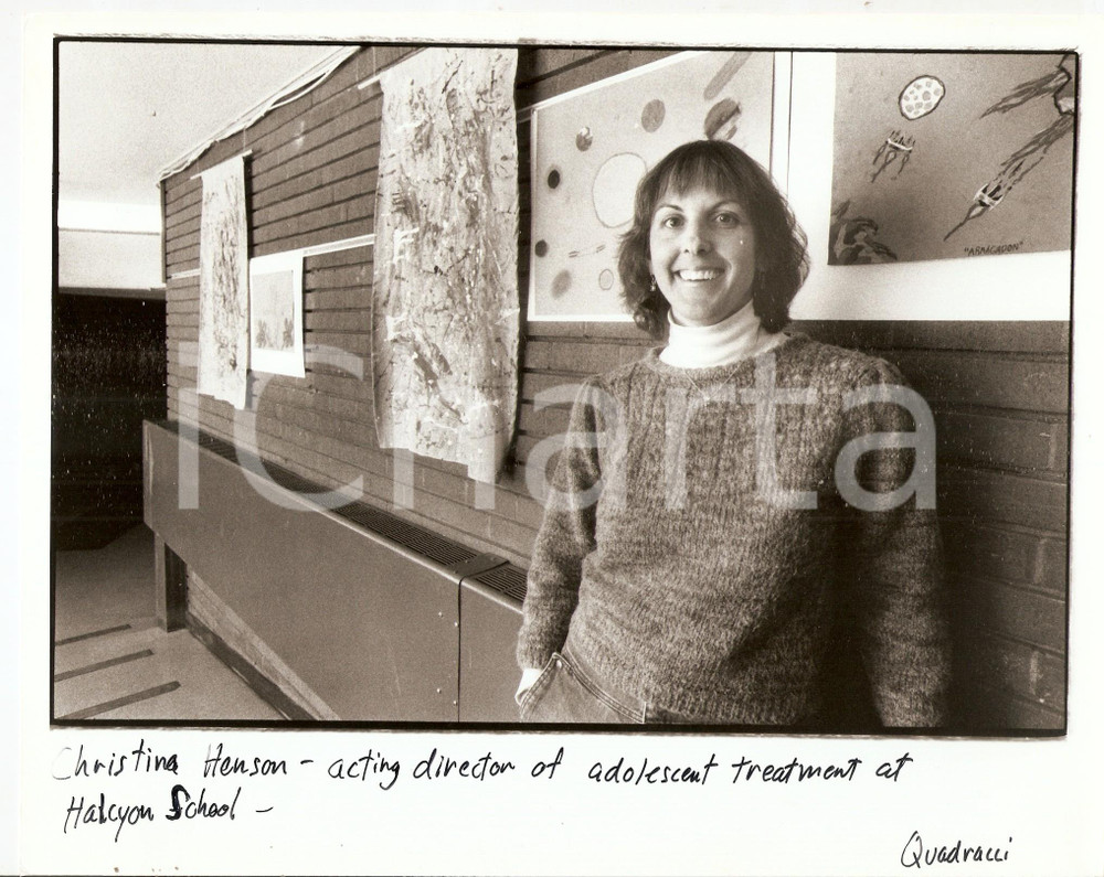 Fotografia d epoca originale 1980 ca USA  HALCYON SCHOOL Christina HENSON acting director Photo 25x20 cm 1