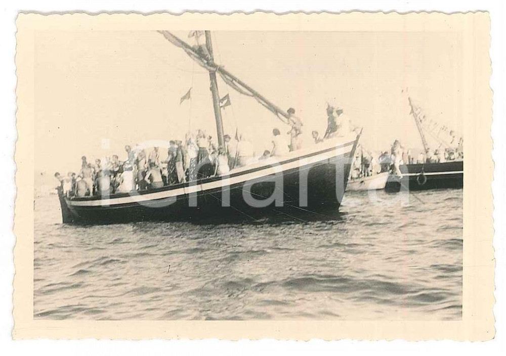Fotografia d epoca originale 1953 LIGURIA  Palio Marinaro  Barche in mare  Foto VINTAGE 9x6 cm 1
