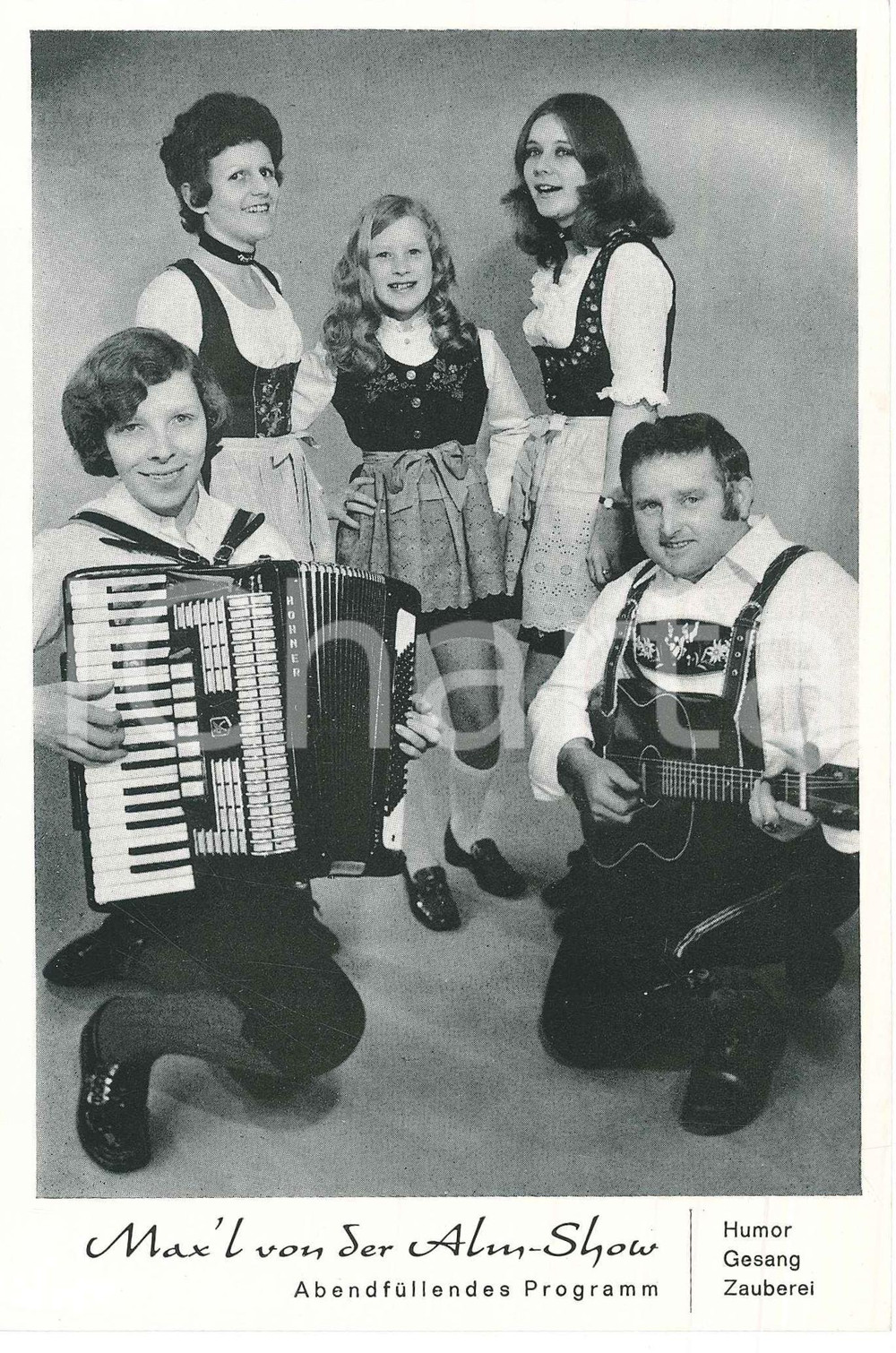 Materiale pubblicitario d’epoca 1970 ca GERMANY  MUSIC  MAX L VON DER ALMShow  Foto seriale 12x17 cm 1