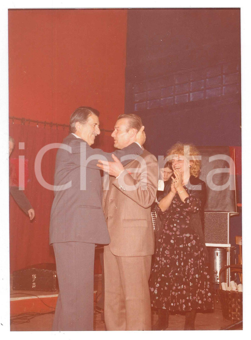 Fotografia d epoca originale 1976 MILANO Festa dell Avanti!  Sindaco Aldo ANIASI  Foto 12x17 7 1