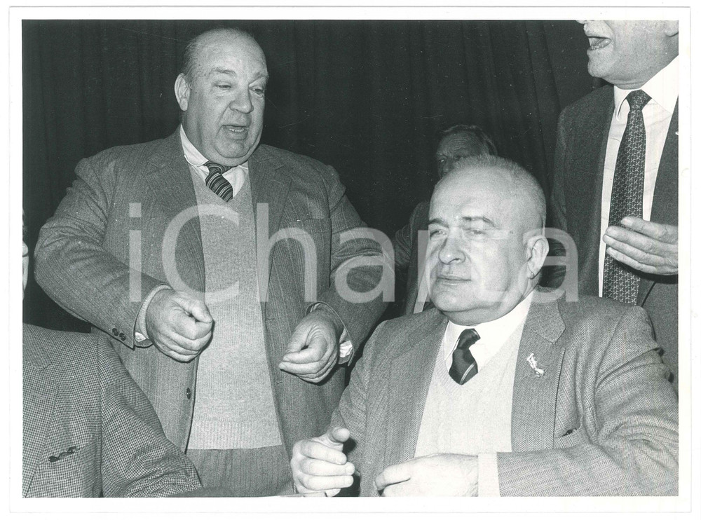 Fotografia d epoca originale 1985 ca ITALIA  COSTUME Tom PONZI Giorgio PISANÃ’ a un evento  Foto 24x18 cm 1