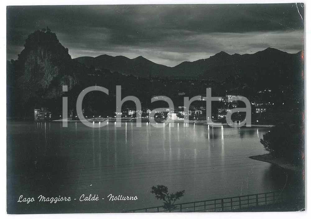 Cartolina originale da collezione 1957 CASTELVECCANA Frazione CALDE  Panorama notturno del LAGO MAGGIORE Cartolina 1