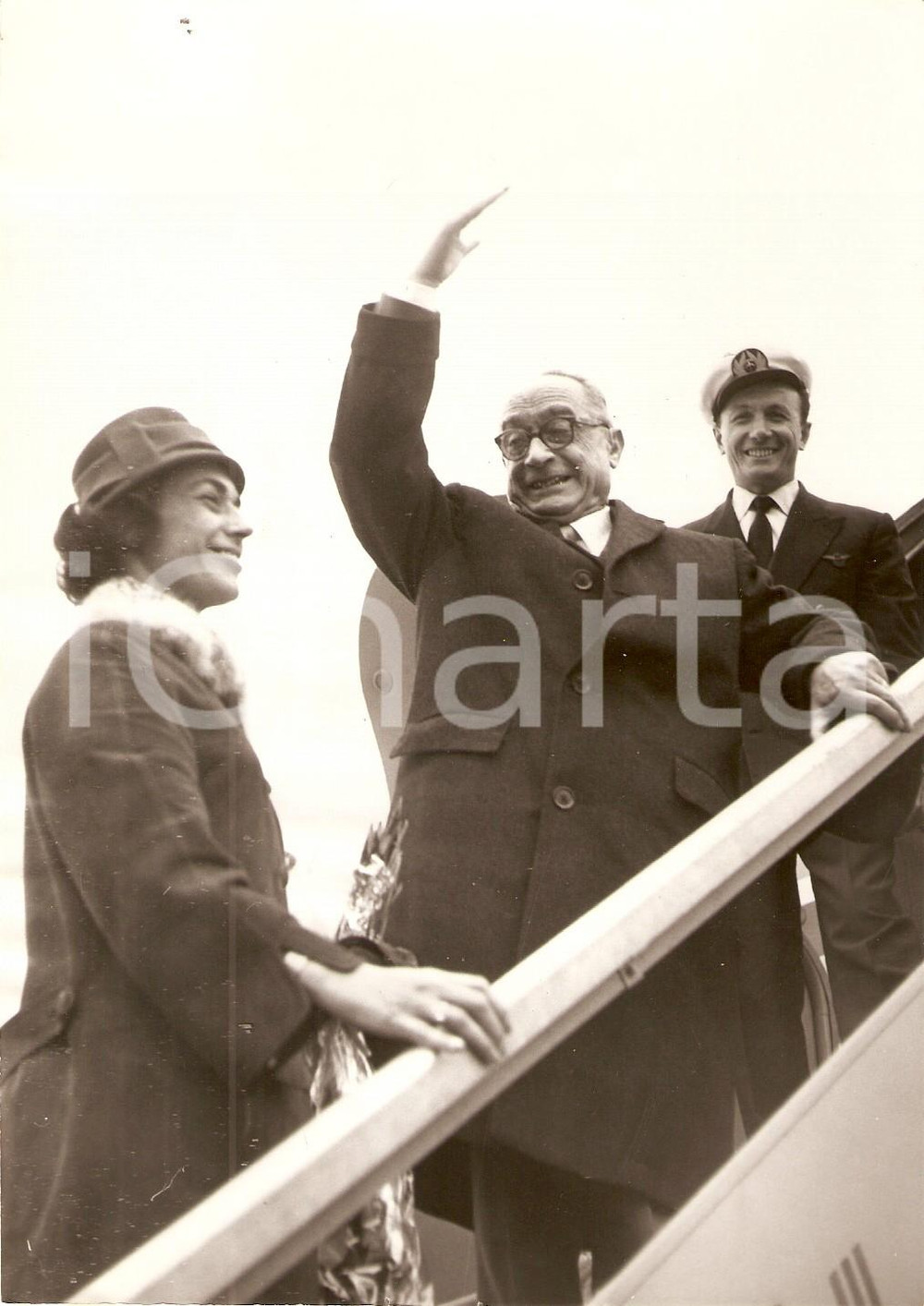 Fotografia d epoca originale 1958 ROMA Gaetano AZZARITI parte per ARGENTINA Insediamento Arturo FRONDIZI 1