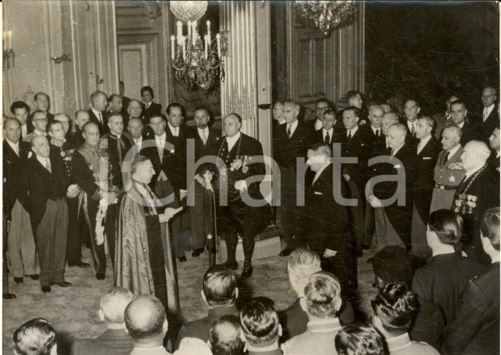 Fotografia d epoca originale 1957 PARIS ELYSEE RenÃ© COTY accueille les membres du corps diplomatique Photo 1