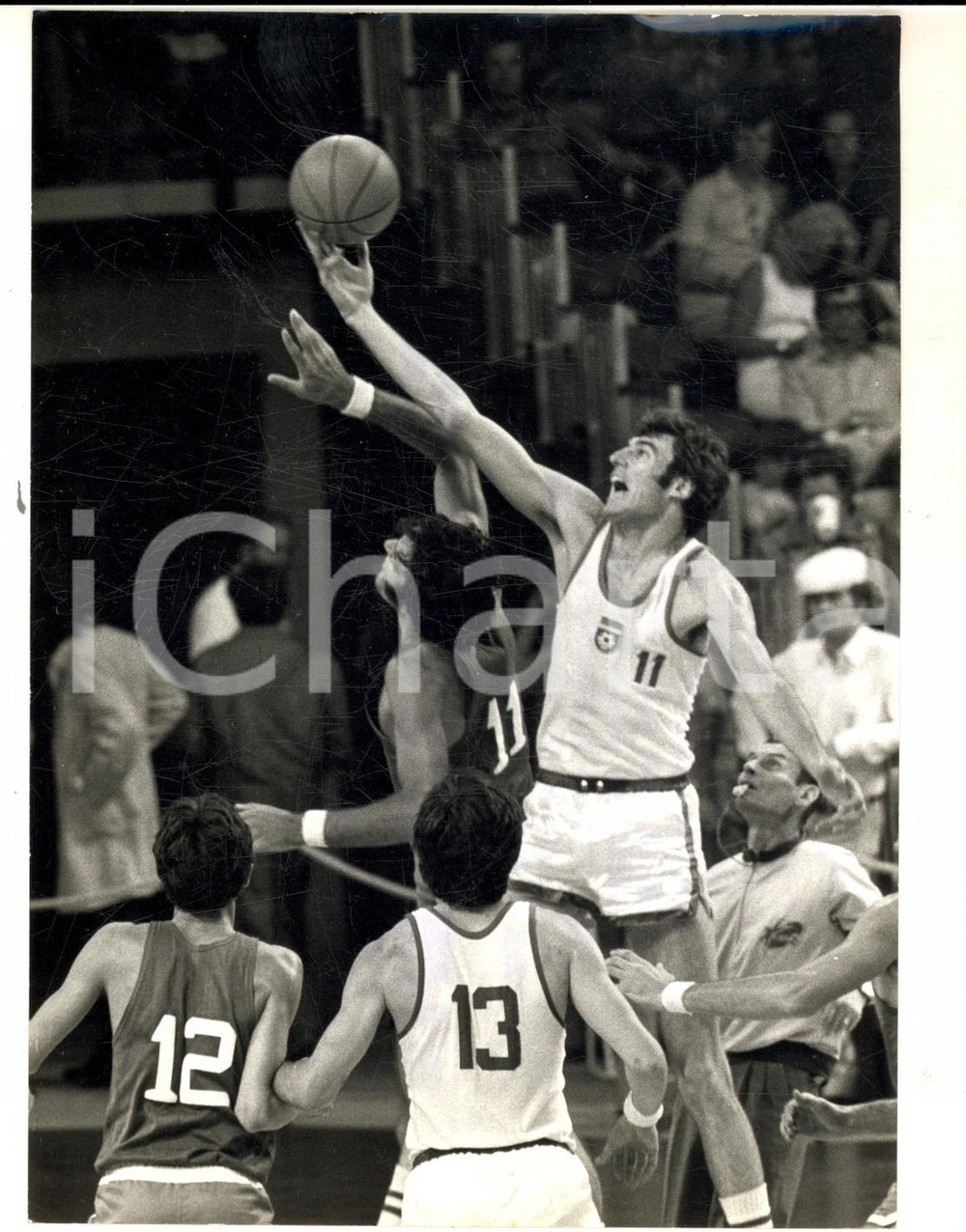 Fotografia d epoca originale 1972 OLIMPIADI di MONACO BASKET Kresimir COSIC in JUGOSLAVIAITALIA Foto 13x18 1