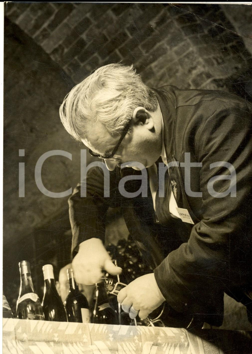 Fotografia d epoca originale 1962 PARIS Jean GAFFORINI proclamÃ© meilleur sommelier de la ville Photo 13x18 1