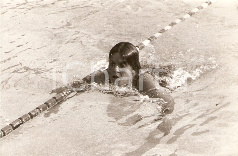 Fotografia d epoca originale 1959 GENOVA Campionati di nuoto Elena ZENNARO Finale 200 mt rana femminile Foto 1