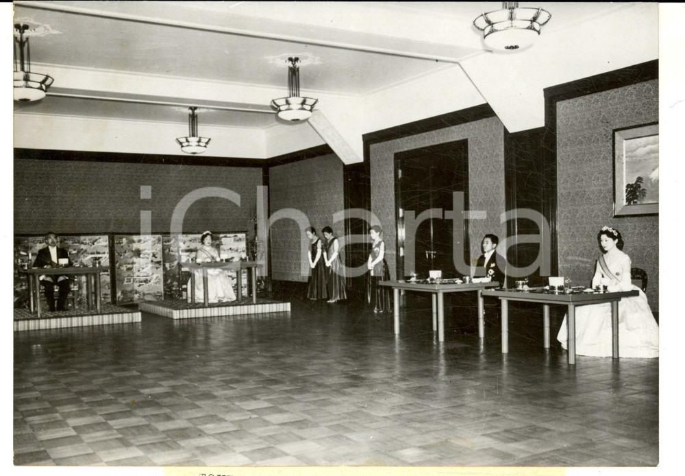 Fotografia d epoca originale 1959 TOKYO Nozze principe AKIHITO e MICHIKO  Presentazione all imperatore Foto 1