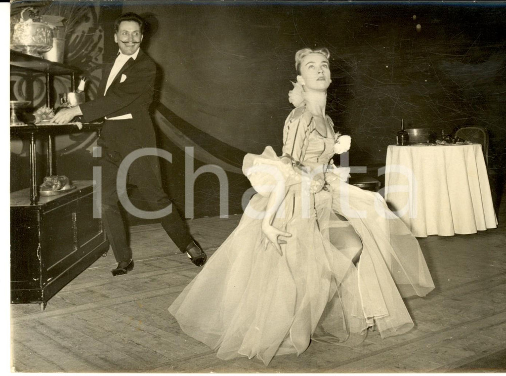 Fotografia d epoca originale 1961 PARIS OpÃ©raComique  Claude BESSY et Michel RAYNE Belle de Paris Photo 1