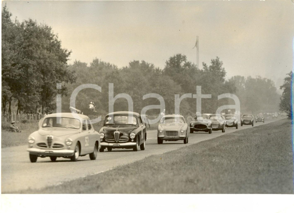 Fotografia d epoca originale 1954 MONZA  COPPA INTEREUROPA  Passaggio dei concorrenti Foto 18x13 cm 1